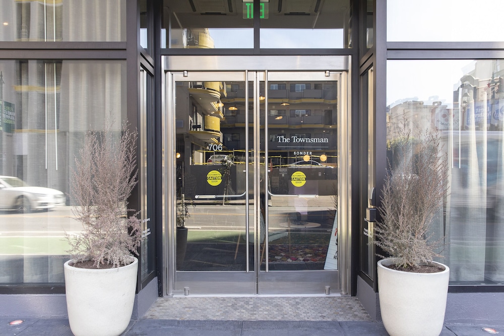 Hotel EPIK — Hotel building in San Francisco, California