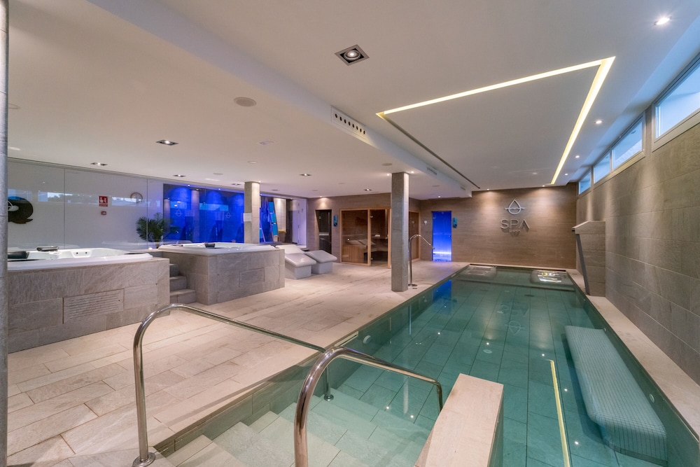 Lago Resort Menorca Suites del Lago - Adults Only — Spa in Cala'n Bosch, Balearic Islands
