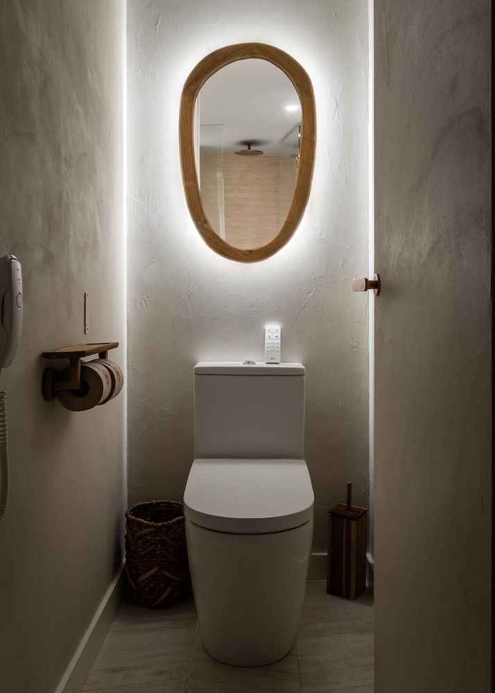 Lago Resort Menorca Suites del Lago - Adults Only — Hotel rooms in Cala'n Bosch, Balearic Islands