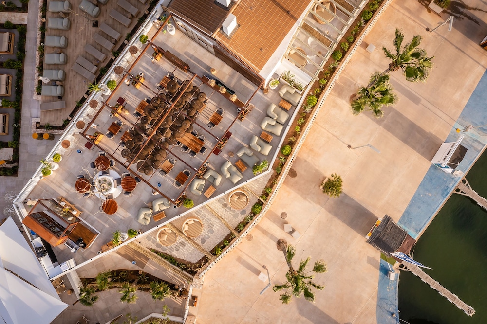 Lago Resort Menorca Suites del Lago - Adults Only — Hotel building in Cala'n Bosch, Balearic Islands