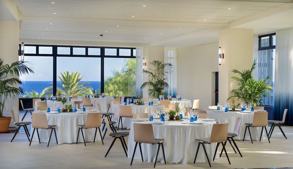 H10 Imperial Tarraco — Restaurant & bars in Tarragona, Catalonia