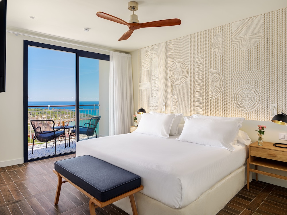 H10 Imperial Tarraco — Hotel rooms in Tarragona, Catalonia
