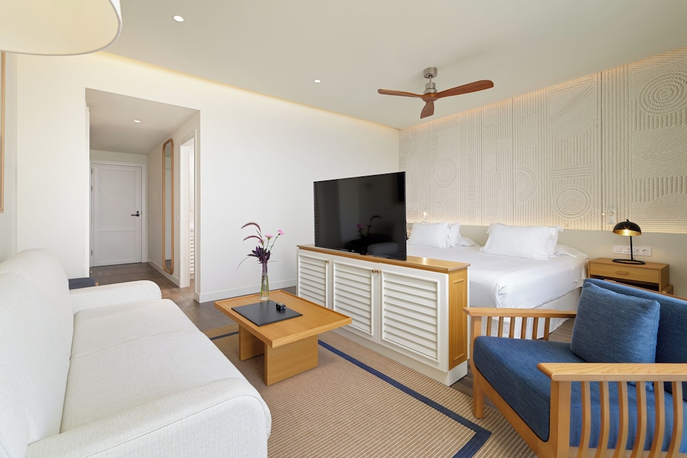 H10 Imperial Tarraco — Hotel rooms in Tarragona, Catalonia
