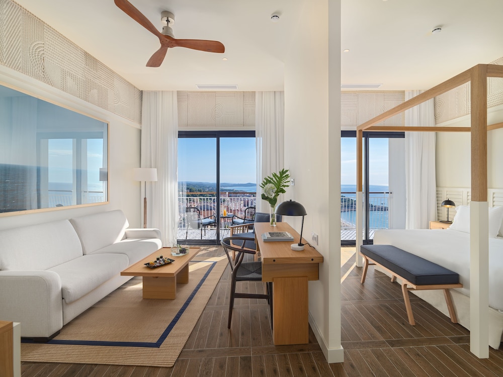 H10 Imperial Tarraco — Hotel rooms in Tarragona, Catalonia