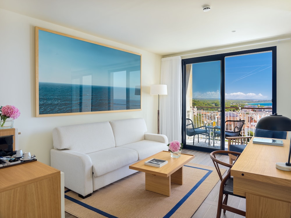 H10 Imperial Tarraco — Hotel rooms in Tarragona, Catalonia