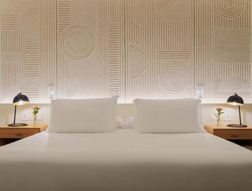 H10 Imperial Tarraco — Hotel rooms in Tarragona, Catalonia