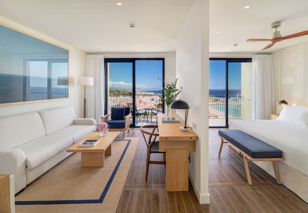 H10 Imperial Tarraco — Hotel rooms in Tarragona, Catalonia