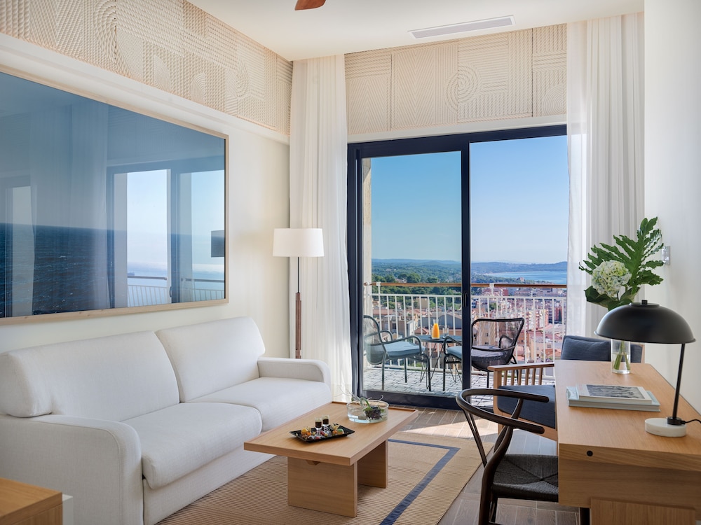 H10 Imperial Tarraco — Hotel rooms in Tarragona, Catalonia