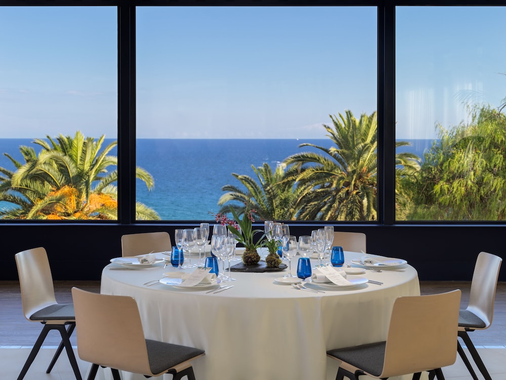 H10 Imperial Tarraco — Restaurant & bars in Tarragona, Catalonia