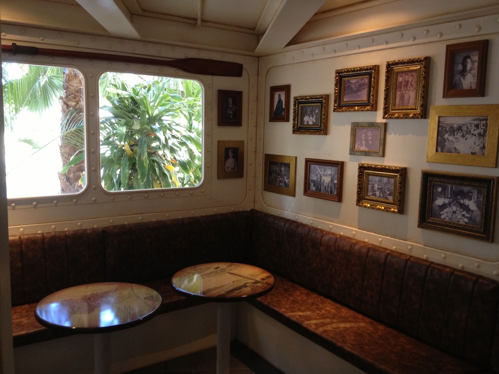 Hotel Ambassador Playa II — Restaurant & bars in Benidorm, Valencian Community