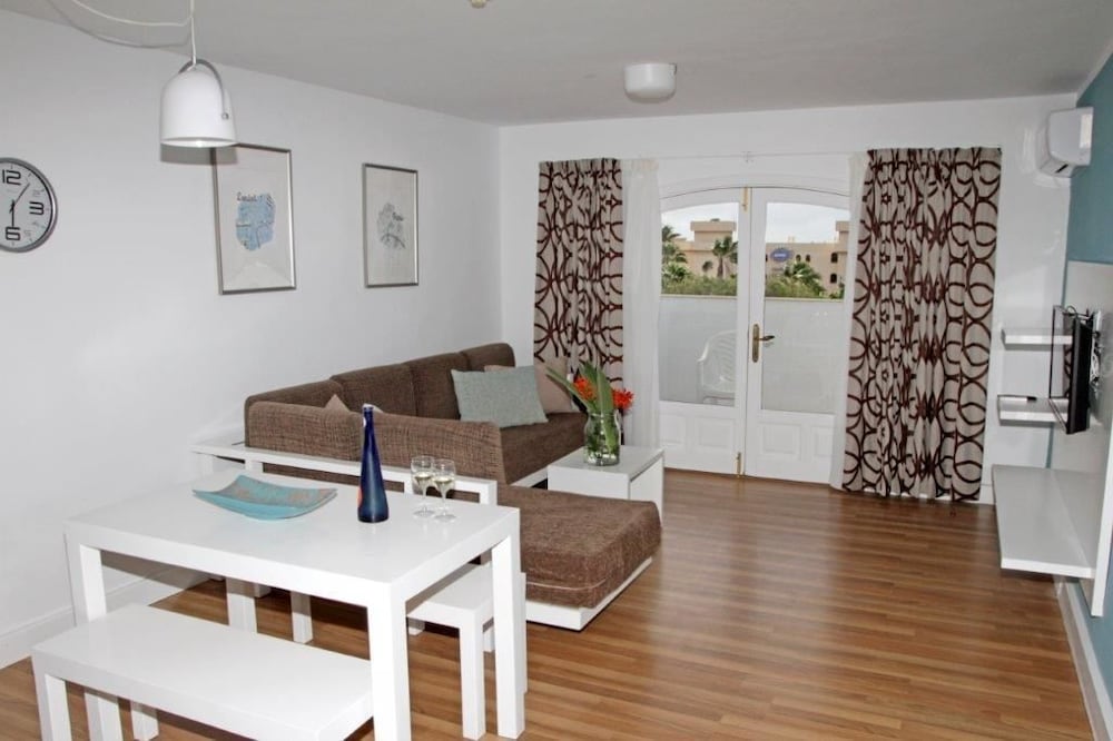 Apartamentos San Marcial — Hotel rooms in Puerto del Carmen, Canary Islands