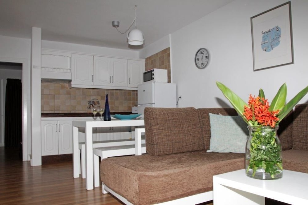 Apartamentos San Marcial — Hotel rooms in Puerto del Carmen, Canary Islands