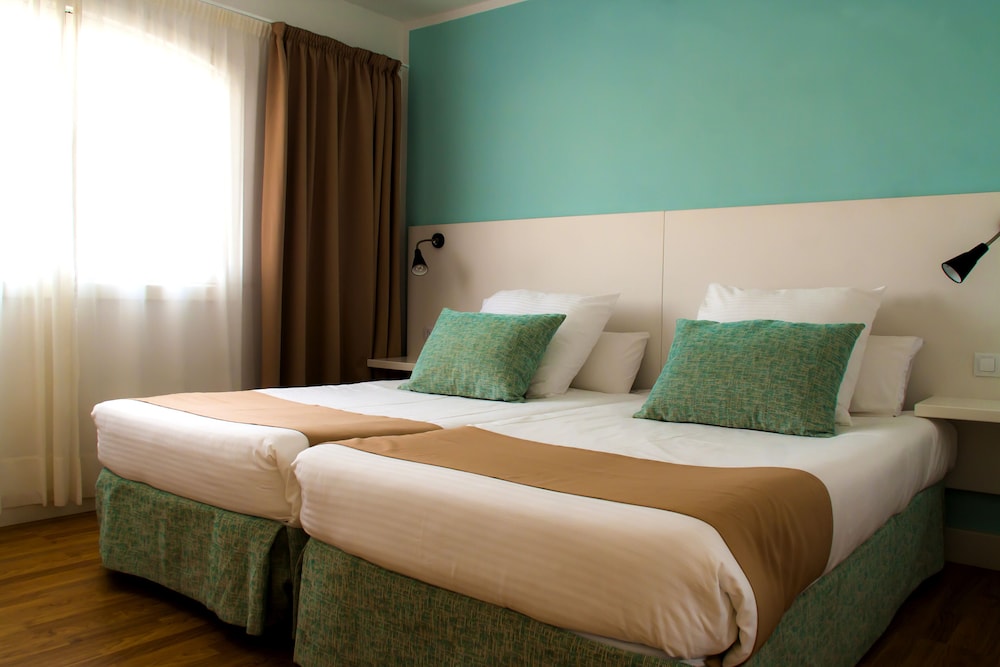 Apartamentos San Marcial — Hotel rooms in Puerto del Carmen, Canary Islands