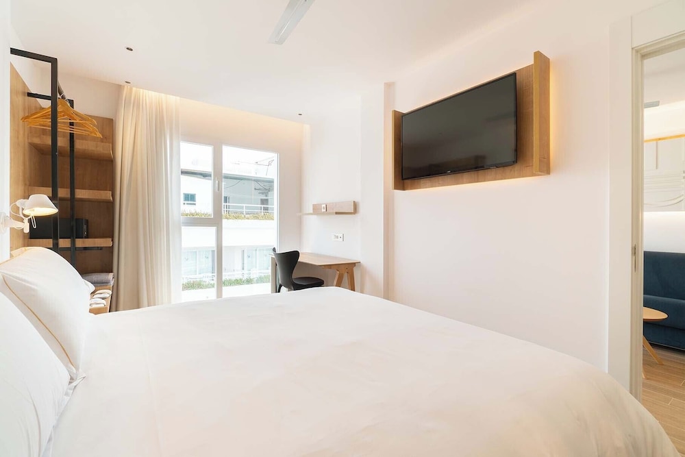 Senator Cala Millor Hotel — Hotel rooms in Cala Millor, Balearic Islands