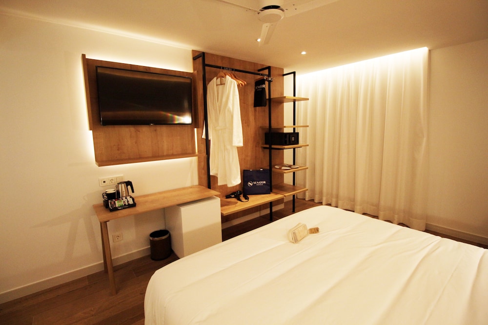 Senator Cala Millor Hotel — Hotel rooms in Cala Millor, Balearic Islands
