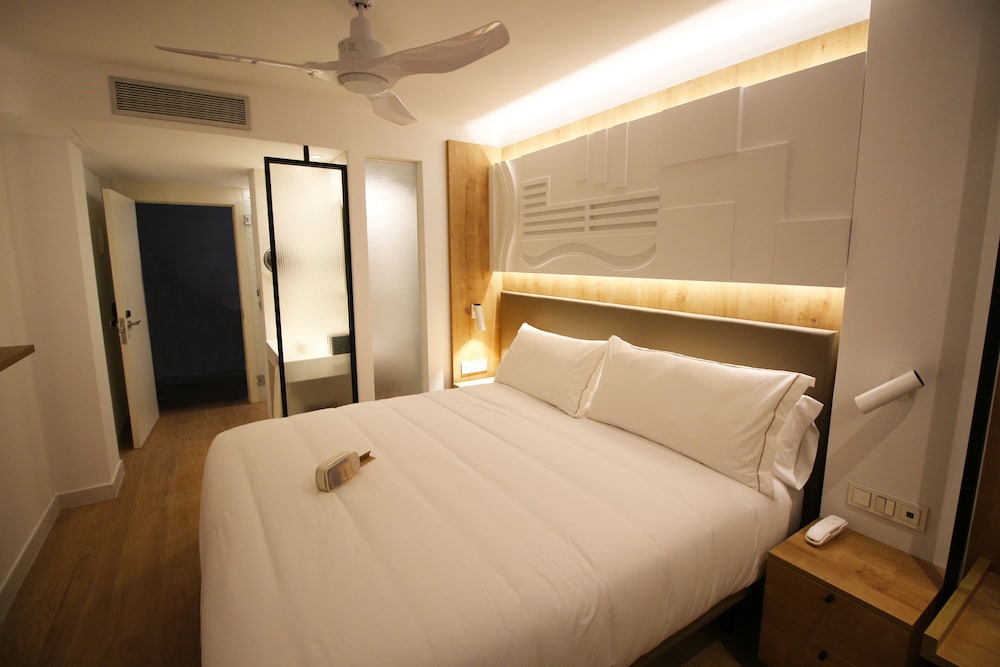Senator Cala Millor Hotel — Hotel rooms in Cala Millor, Balearic Islands