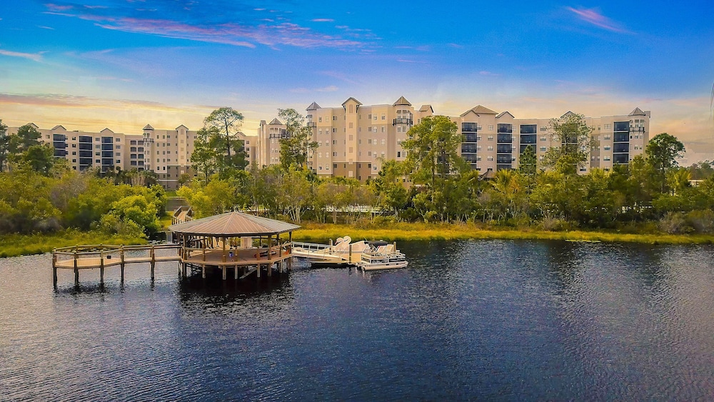The Grove Resort & Water Park Orlando — Hotel building in Winter Garden, Florida