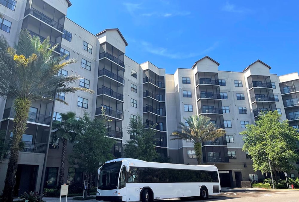 The Grove Resort & Water Park Orlando — Hotel building in Winter Garden, Florida