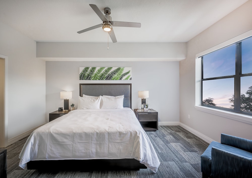 The Grove Resort & Water Park Orlando — Hotel rooms in Winter Garden, Florida
