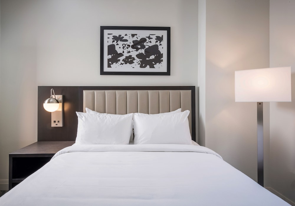 The Grove Resort & Water Park Orlando — Hotel rooms in Winter Garden, Florida