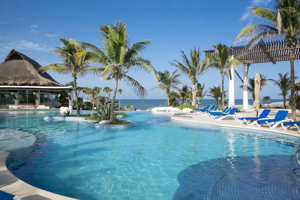 Kore Tulum Retreat and Spa Resort - Adults Only — Swimming pool in Tulum, Quintana Roo