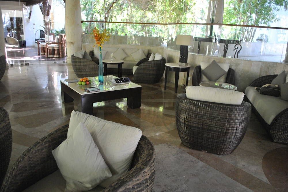 Kore Tulum Retreat and Spa Resort - Adults Only — Hotel building in Tulum, Quintana Roo