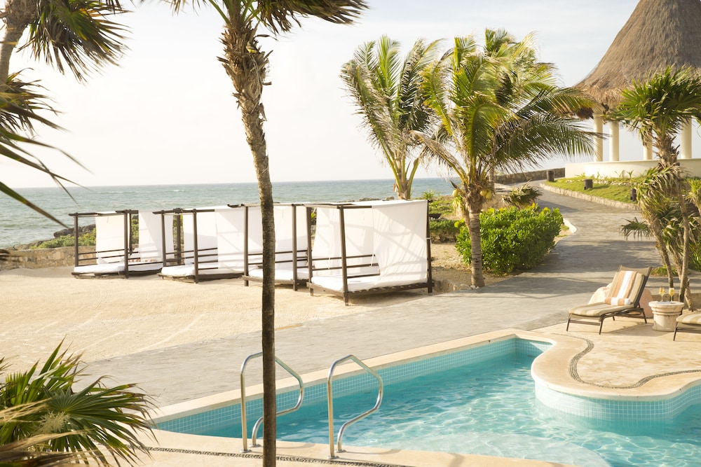 Kore Tulum Retreat and Spa Resort - Adults Only — Swimming pool in Tulum, Quintana Roo