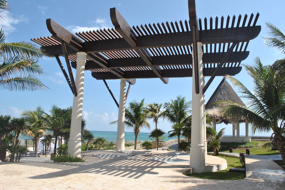 Kore Tulum Retreat and Spa Resort - Adults Only — Beach in Tulum, Quintana Roo