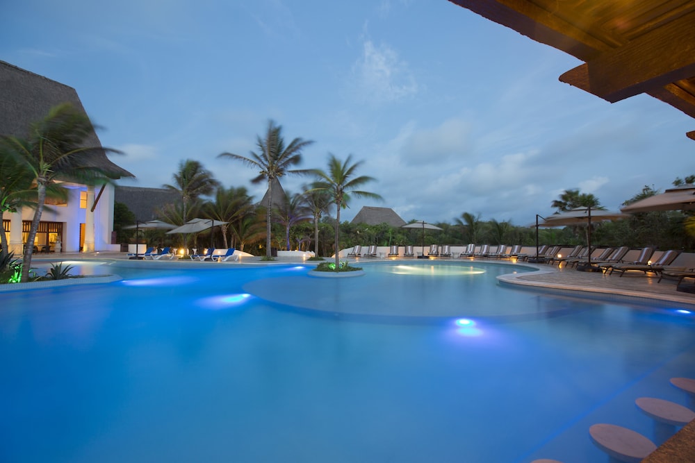 Kore Tulum Retreat and Spa Resort - Adults Only — Swimming pool in Tulum, Quintana Roo