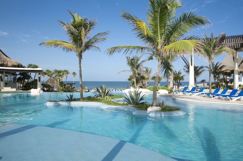 Kore Tulum Retreat and Spa Resort - Adults Only — Swimming pool in Tulum, Quintana Roo