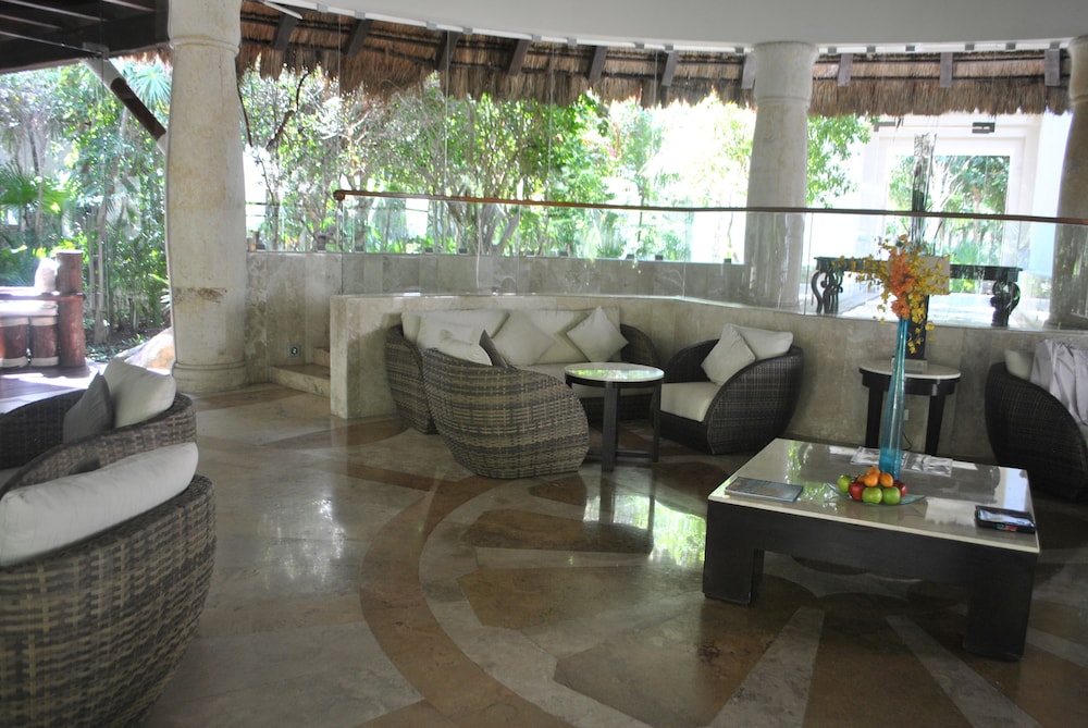 Kore Tulum Retreat and Spa Resort - Adults Only — Hotel building in Tulum, Quintana Roo