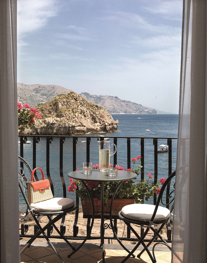 Villa Sant'Andrea, A Belmond Hotel, Taormina Mare — Hotel rooms in Taormina, Sicily