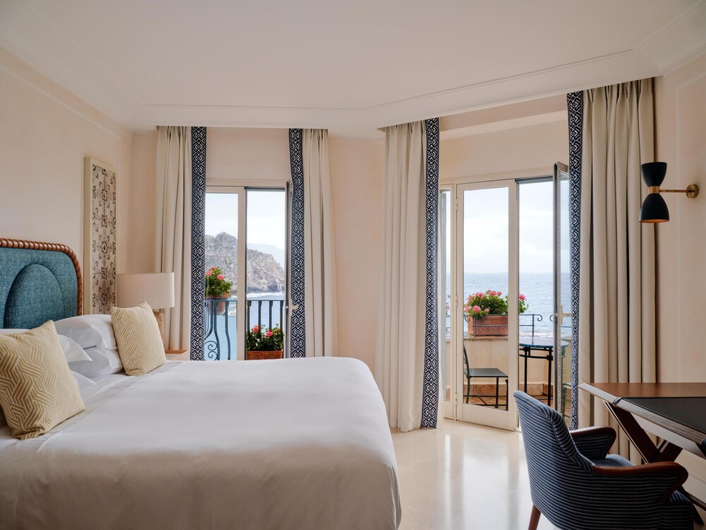 Villa Sant'Andrea, A Belmond Hotel, Taormina Mare — Hotel rooms in Taormina, Sicily