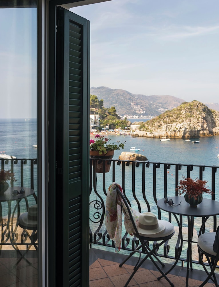 Villa Sant'Andrea, A Belmond Hotel, Taormina Mare — Hotel rooms in Taormina, Sicily
