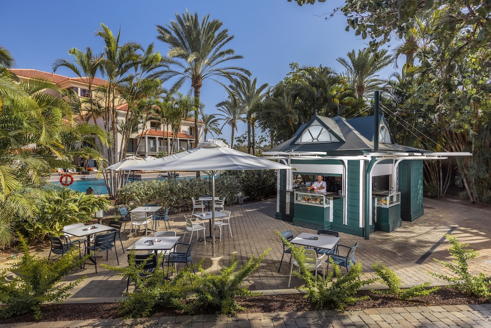 Lopesan Costa Meloneras Resort & Spa — Pool in Meloneras, Canary Islands