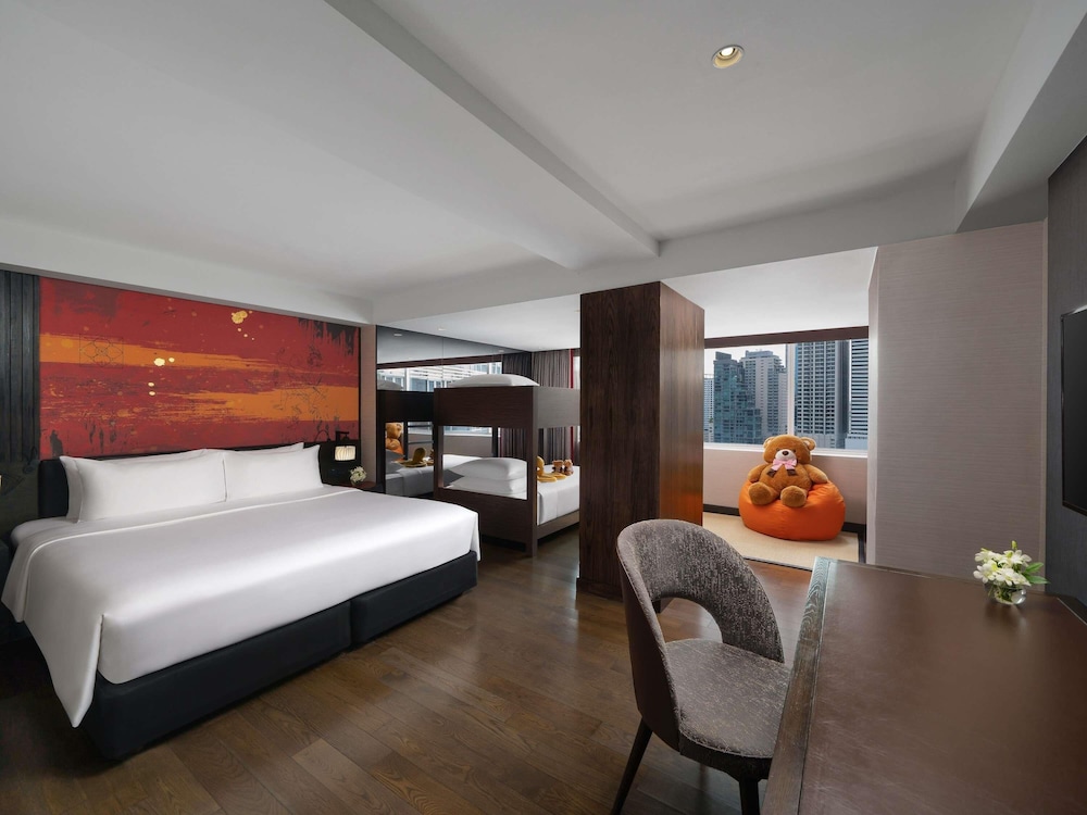 Mercure Bangkok Sukhumvit 11 — Hotel rooms in Bangkok, Bangkok