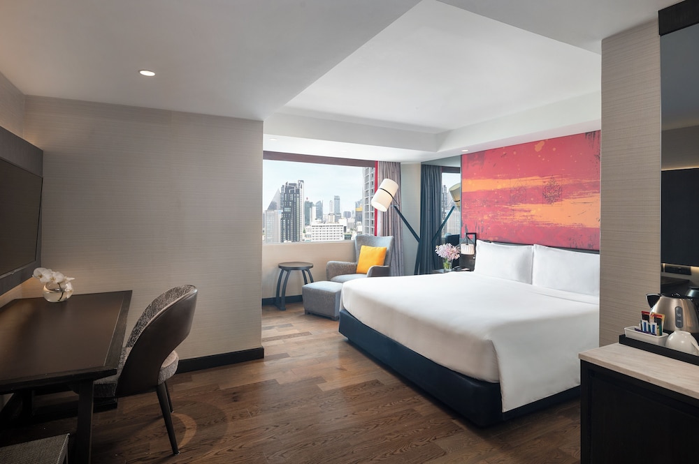 Mercure Bangkok Sukhumvit 11 — Hotel rooms in Bangkok, Bangkok