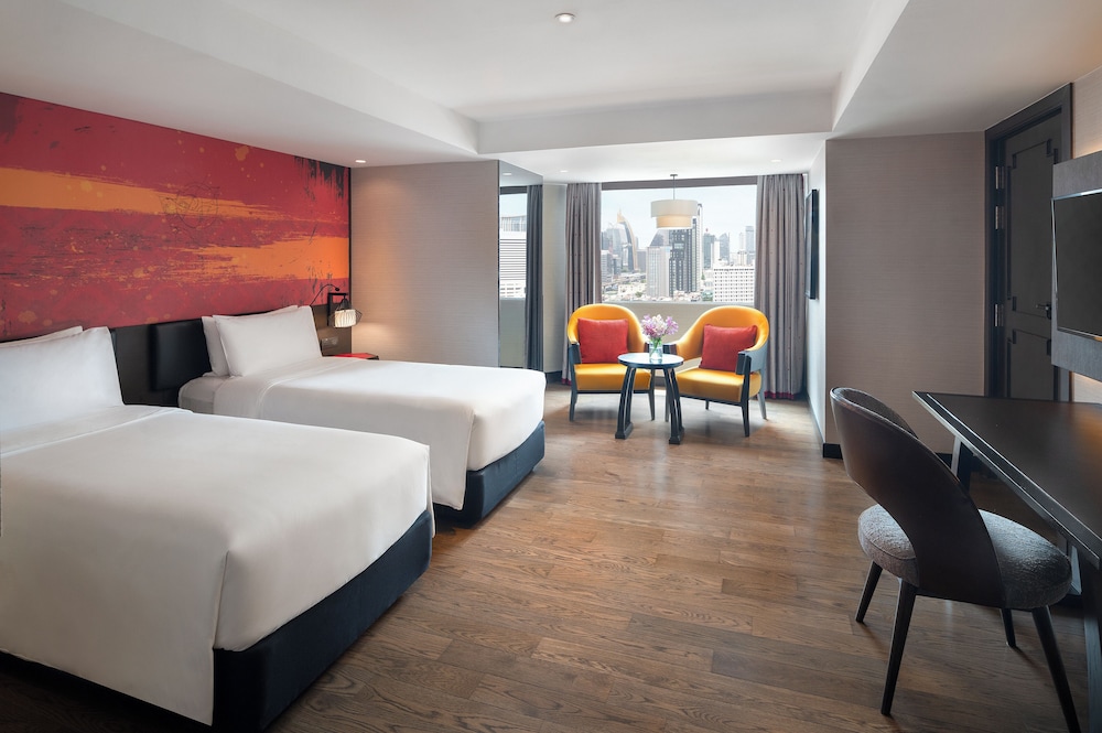 Mercure Bangkok Sukhumvit 11 — Hotel rooms in Bangkok, Bangkok
