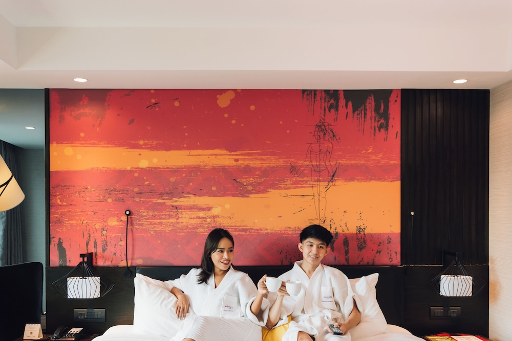 Mercure Bangkok Sukhumvit 11 — Hotel rooms in Bangkok, Bangkok