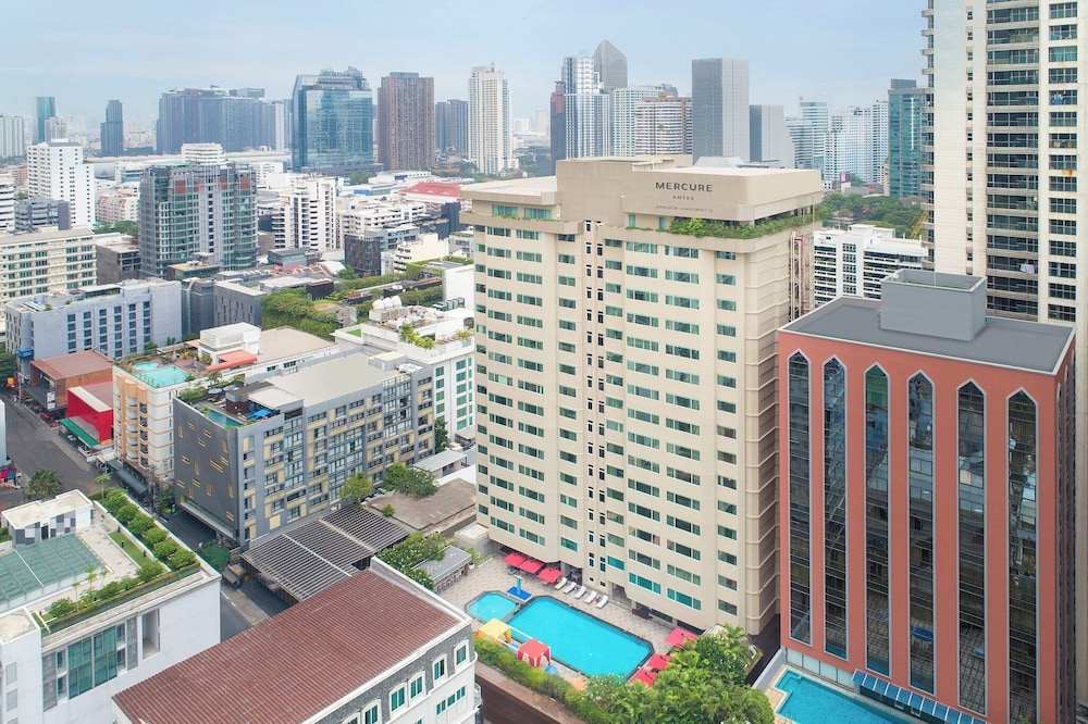Mercure Bangkok Sukhumvit 11 — Hotel building in Bangkok, Bangkok