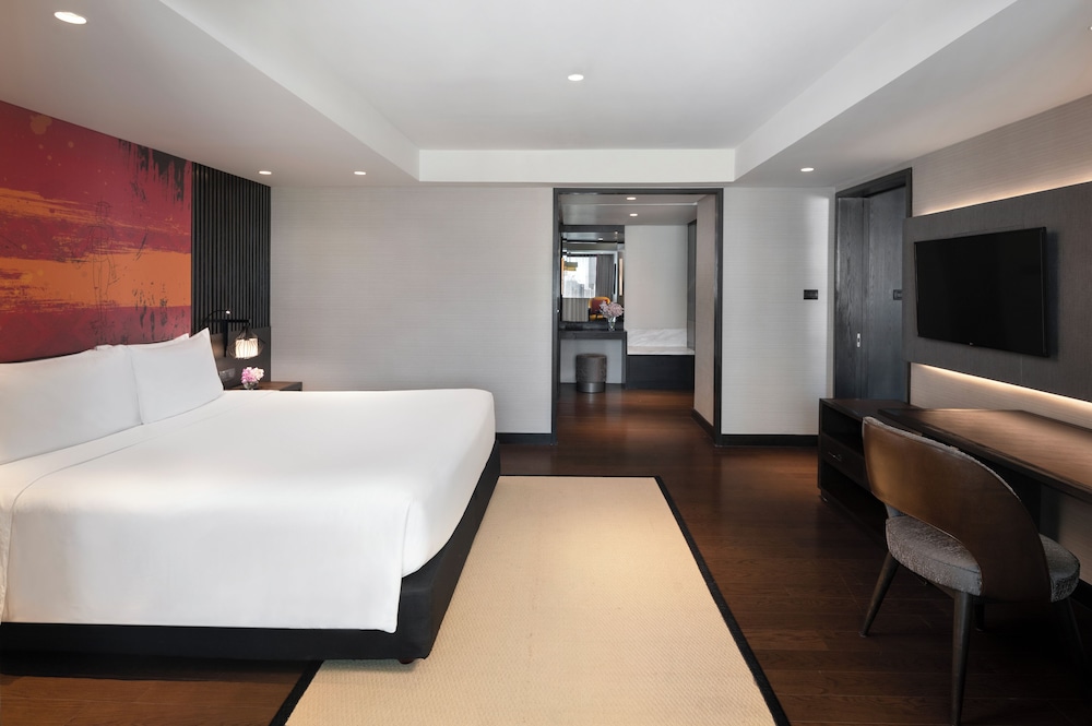 Mercure Bangkok Sukhumvit 11 — Hotel rooms in Bangkok, Bangkok