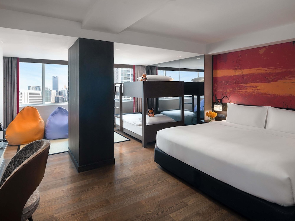 Mercure Bangkok Sukhumvit 11 — Hotel rooms in Bangkok, Bangkok