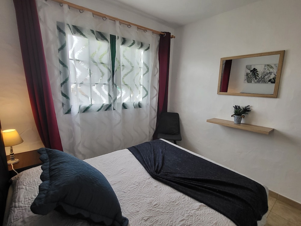 Gueldera Apartments — Hotel rooms in Puerto del Carmen, Canary Islands