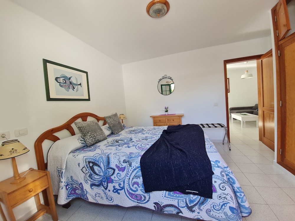 Gueldera Apartments — Hotel rooms in Puerto del Carmen, Canary Islands