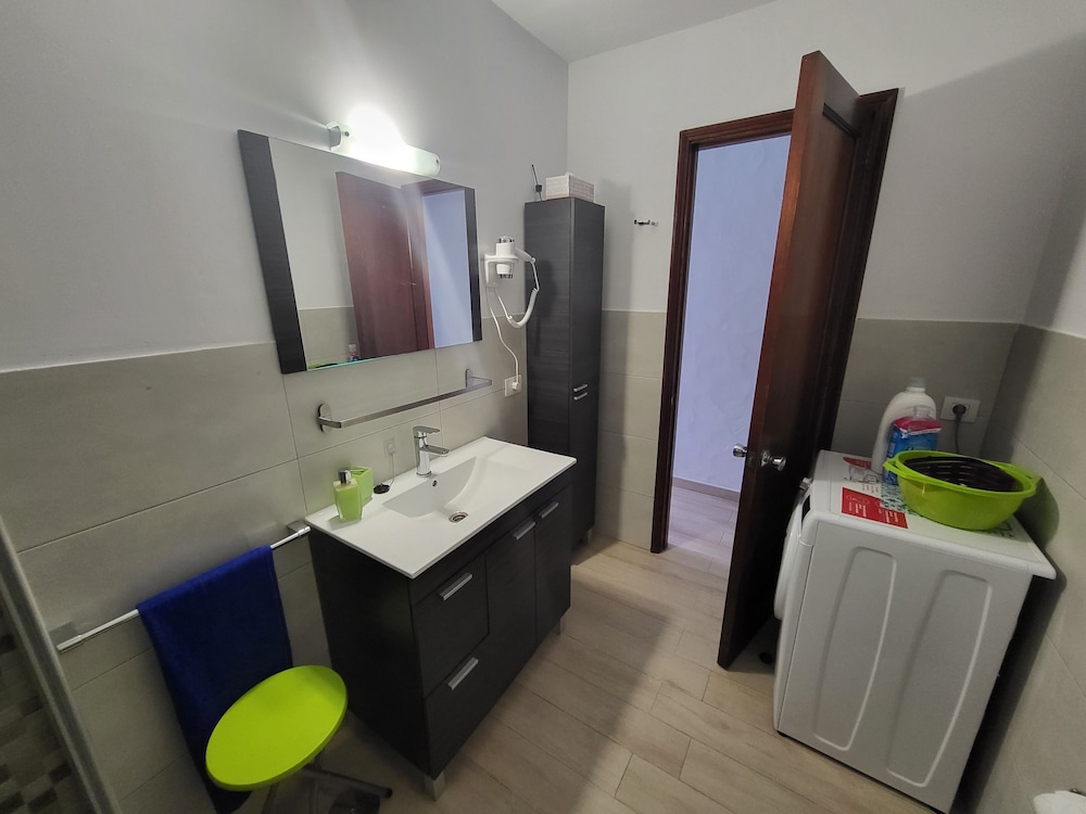 Gueldera Apartments — Hotel rooms in Puerto del Carmen, Canary Islands