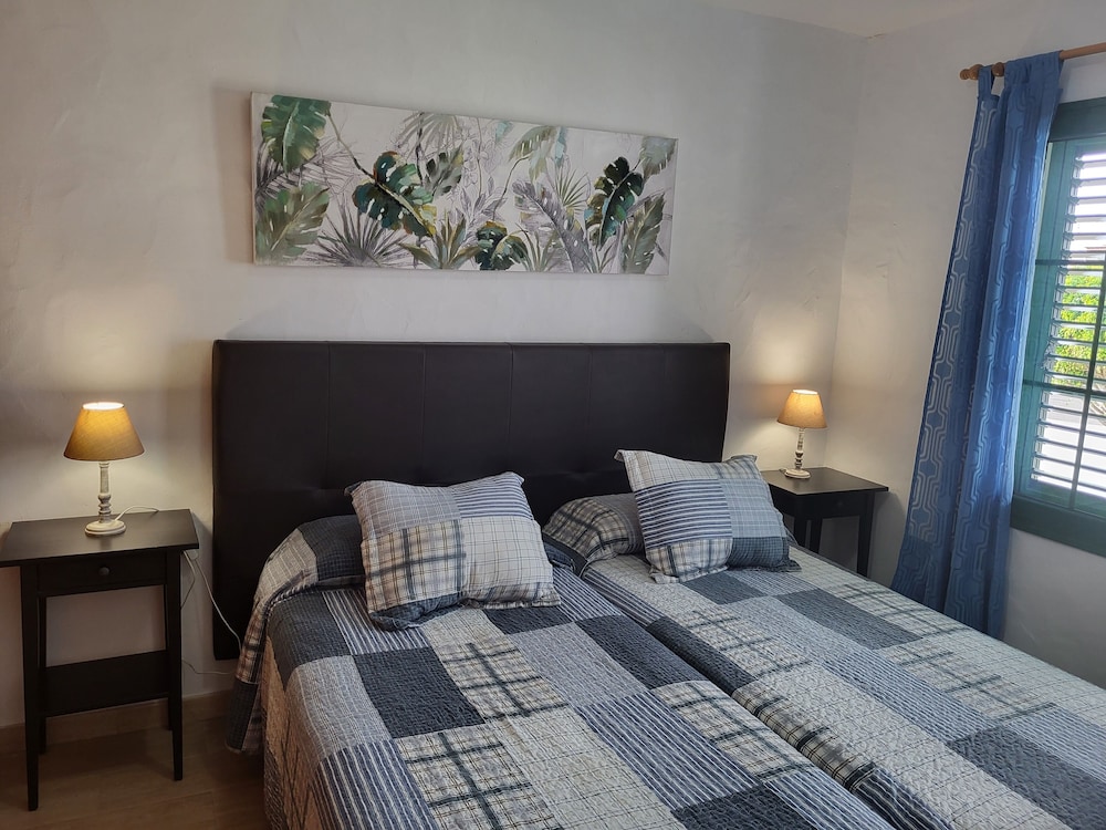 Gueldera Apartments — Hotel rooms in Puerto del Carmen, Canary Islands