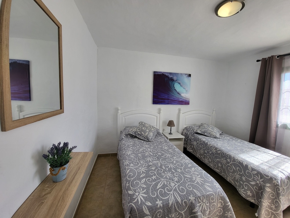 Gueldera Apartments — Hotel rooms in Puerto del Carmen, Canary Islands