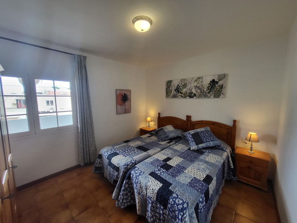Gueldera Apartments — Hotel rooms in Puerto del Carmen, Canary Islands