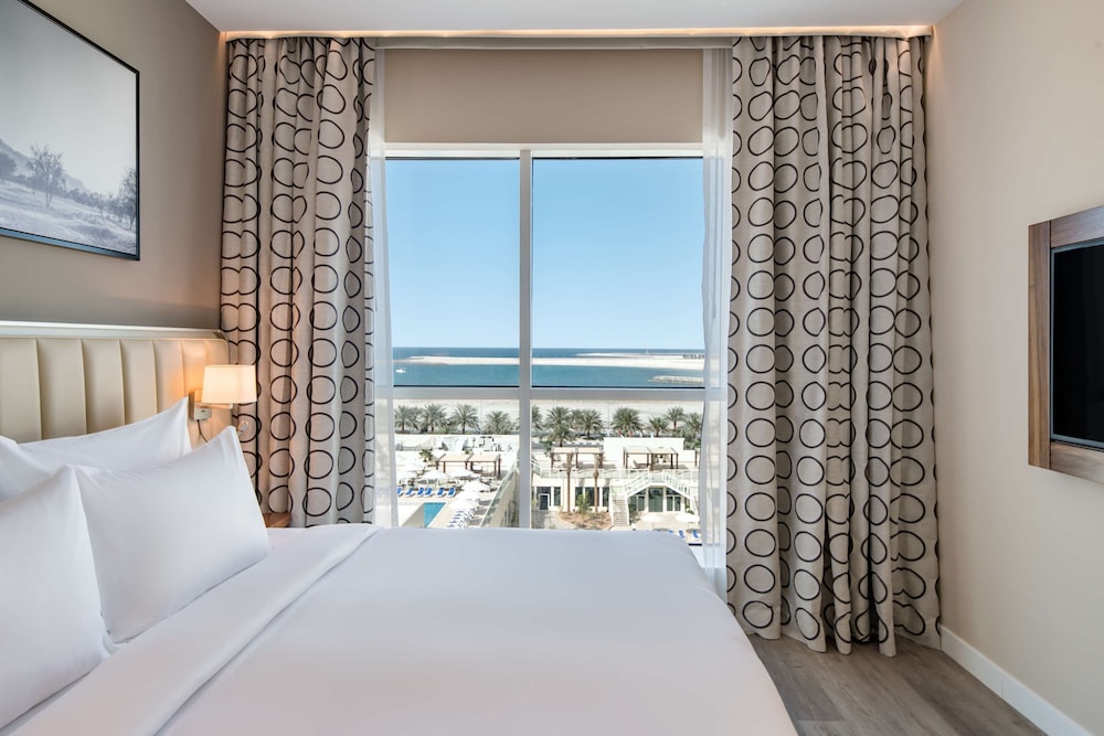 Radisson Resort Ras Al Khaimah Marjan Island — Hotel rooms in Ras al Khaimah