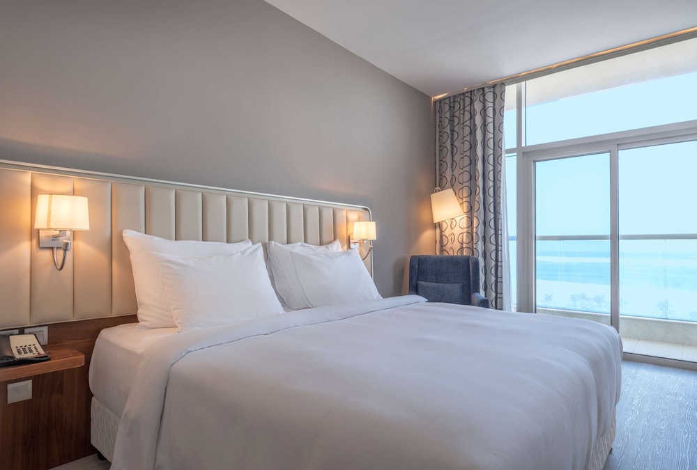 Radisson Resort Ras Al Khaimah Marjan Island — Hotel rooms in Ras al Khaimah